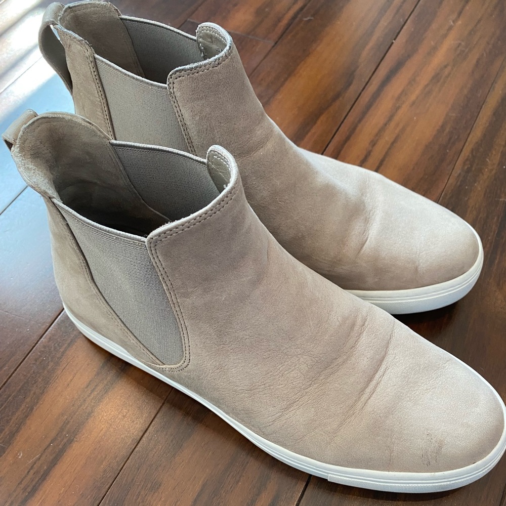 Vince slip on sneakers